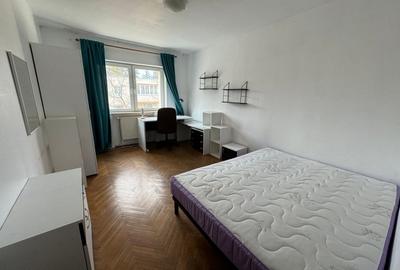 Apartament cu 4 camere decomandat, mobilat în Plopilor