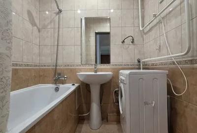 Garsonieră decomandată în Apărătorii Patriei