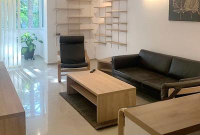 Apartament cu 3 camere decomandat în Titan