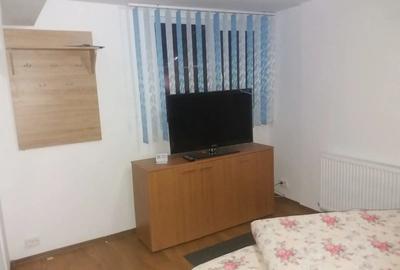 Casă cu 2 camere cu Teren 500 Mp în Central