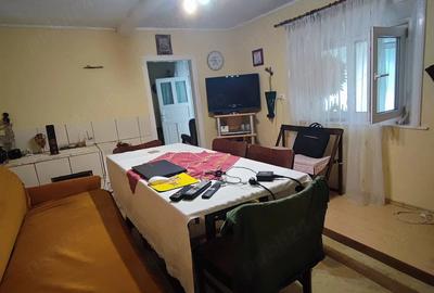 Casă cu Teren 2600 Mp în Slava Rusă