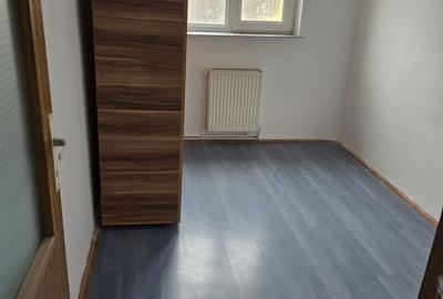 Apartament cu 3 camere semidecomandat în Central - 5