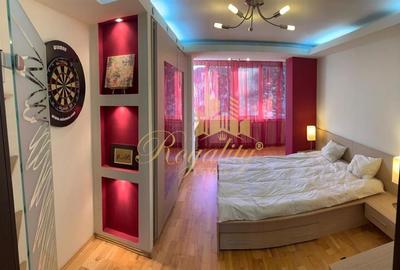 Apartament cu 2 camere semidecomandat, mobilat în Central