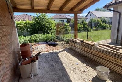 Casă cu 5 camere cu Teren 4.5 Mp în Central - 11
