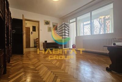 Apartament cu 3 camere decomandat în Tei
