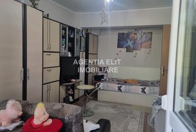 Garsonieră decomandată, mobilată în Central