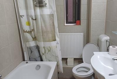 Apartament cu 2 camere semidecomandat în Ultracentral