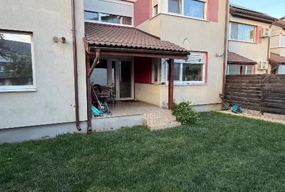 Casă cu 4 camere cu Canalizare în Aradului