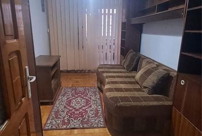 Apartament cu 3 camere decomandat în Central - 3