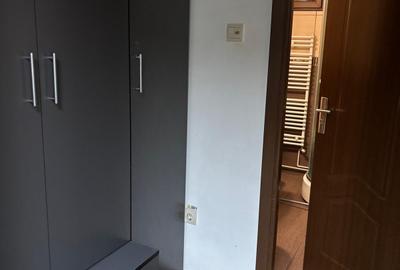 Apartament cu 2 camere semidecomandat în 7 Noiembrie - 7