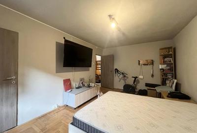 Apartament cu 3 camere decomandat în Lunei
