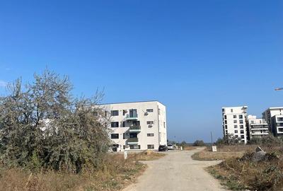 Teren de 1200 mp, în Nord