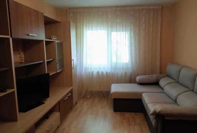 Apartament cu 2 camere decomandat în Canta