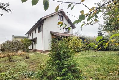 Duplex cu 4 camere cu Teren 501 Mp în Țegheș