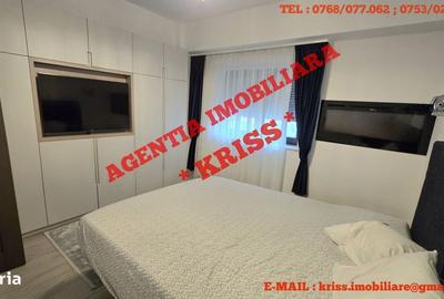Apartament cu 4 camere decomandat în Trivale