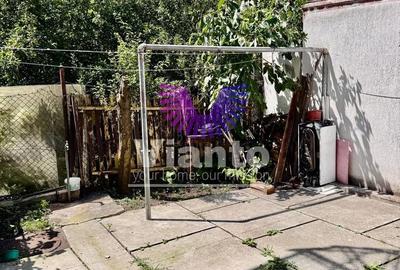 Apartament cu 4 camere decomandat, mobilat în Ștrand