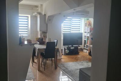 Apartament cu 2 camere decomandat în Popoveni