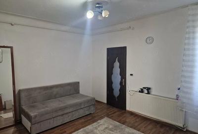 Apartament cu 2 camere semidecomandat în Obor