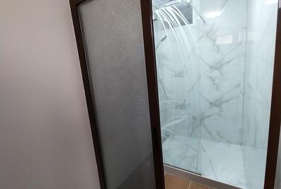 Spațiu comercial, de 80 mp, în Central - 10