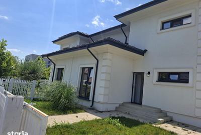 Casă cu 4 camere cu Teren 400 Mp în Păulești - 2