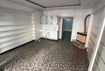 Spațiu comercial, de 60 mp, în Central