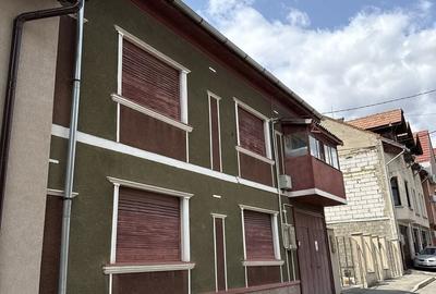 Casă cu 4 camere în Central - 4
