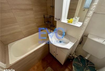 Apartament cu 2 camere decomandat în Hala Centrală - 8
