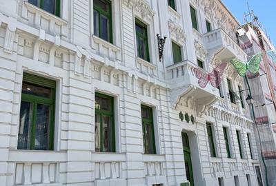 Apartament cu 3 camere în Central - 1