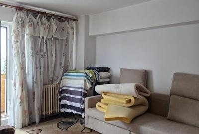 Apartament cu 2 camere semidecomandat în Costin Georgian - 3