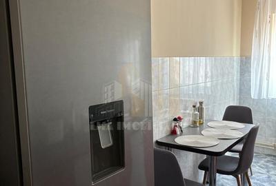 Apartament cu 3 camere decomandat în Central - 2