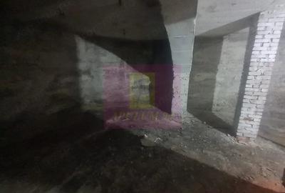 Casă cu 4 camere cu Teren 332 Mp în Central