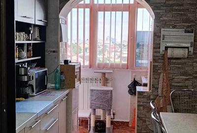 Apartament cu 2 camere decomandat în Malu Roșu - 3