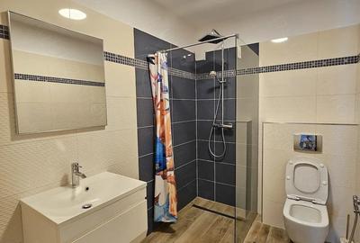 Apartament cu 3 camere decomandat în Turnișor - 1