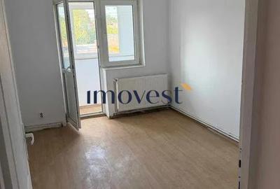 Apartament cu 2 camere decomandat în Micro 14