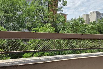 Apartament cu 3 camere semidecomandat în Drumul Taberei - 3