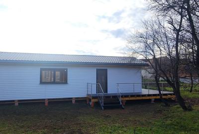 Casă cu 3 camere cu Teren 1300 Mp în Părău - 3