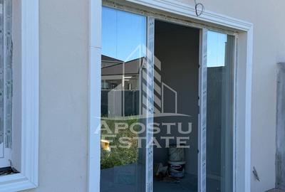 Casă cu 4 camere cu Teren 252 Mp în Remetea Mare