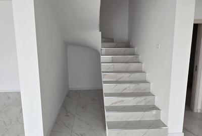 Casă cu 4 camere cu Teren 162 Mp în Central - 10
