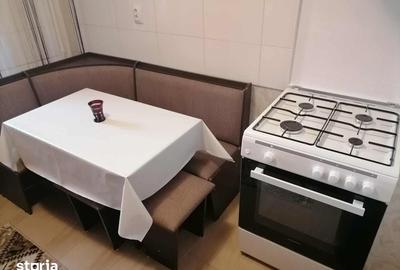 Apartament cu 2 camere decomandat în Far