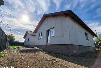 Casă cu 3 camere cu Teren 250 Mp în Agigea - 2