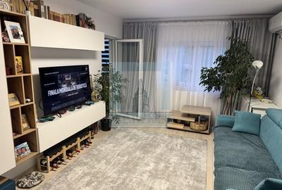 Apartament cu 3 camere decomandat, mobilat în Triaj