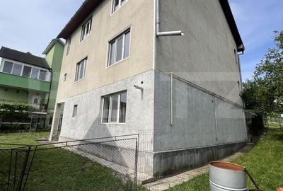 Casă cu 10 camere cu Teren 1300 Mp în Central - 2