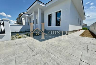 Duplex cu 3 camere cu Canalizare în Moșnița Nouă