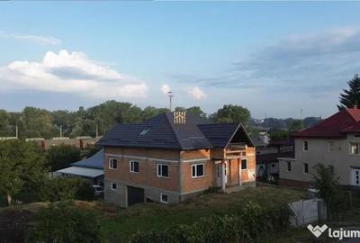 Casă cu 7 camere cu Teren 821 Mp în Dornești - 4