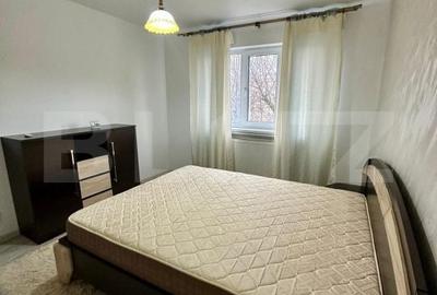 Apartament cu 3 camere semidecomandat în Central - 1