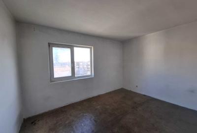 Apartament cu 2 camere semidecomandat în Lugașu de Jos - 1