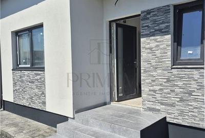 Duplex cu 3 camere cu Canalizare în Moșnița Nouă - 6