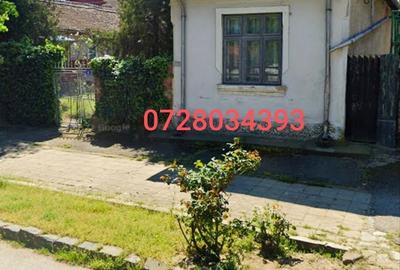 Casă cu 3 camere în Central - 1