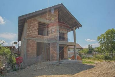 Teren Construcții intravilan de 755 mp, în Cristian - 6