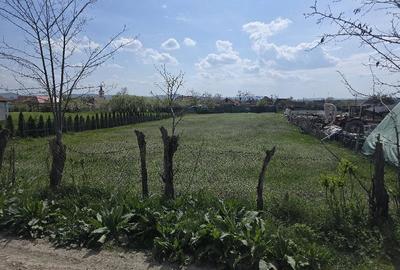 Teren de 1424 mp, în Hădăreni - 4